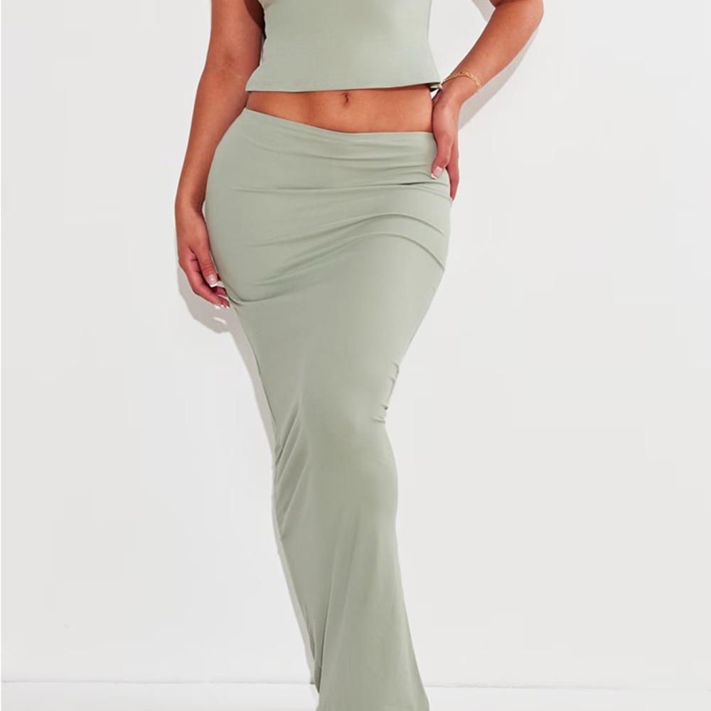 Sage Green Sculpted Low Rise Maxi Skirt